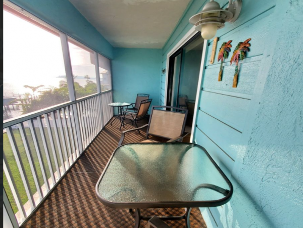 Bradenton Beach 2 Bedroom Vacation Rental Bay Views Sleeps 4